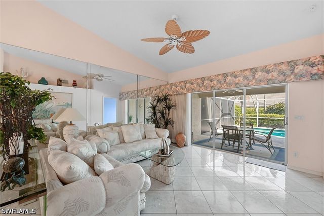 8681 Mustang DR, Naples, FL 34113