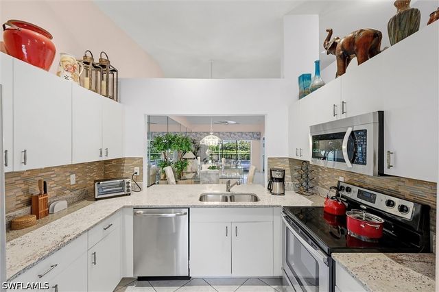 8681 Mustang DR, Naples, FL 34113