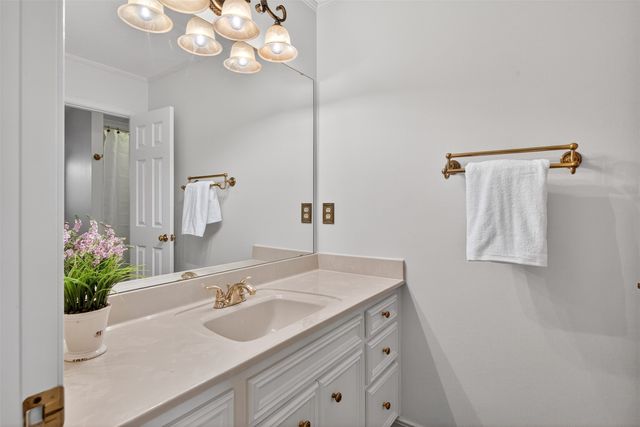 10012 Commander Drive, Shreveport, LA 71106