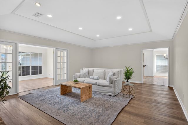 10012 Commander Drive, Shreveport, LA 71106