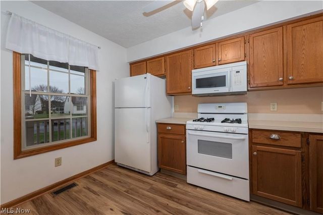 786 Beverly Avenue, Canal Fulton, OH 44614