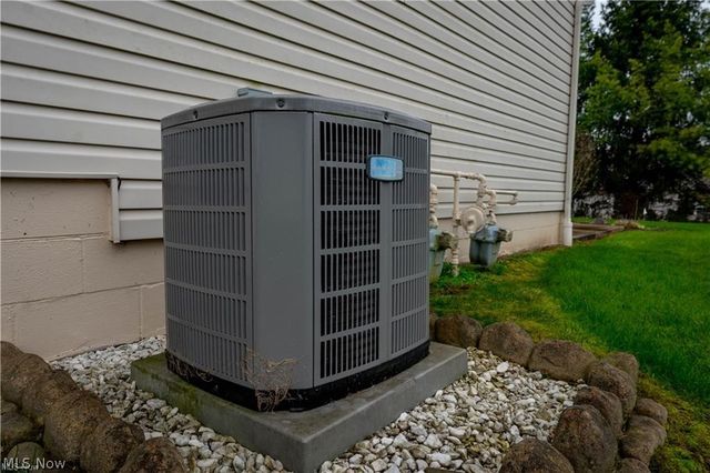 786 Beverly Avenue, Canal Fulton, OH 44614