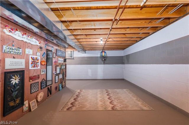 786 Beverly Avenue, Canal Fulton, OH 44614