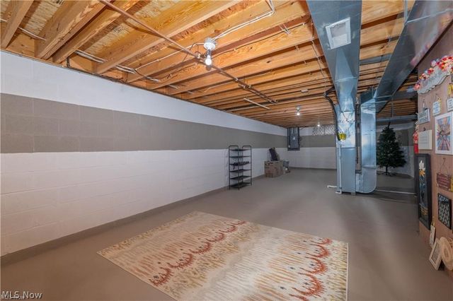 786 Beverly Avenue, Canal Fulton, OH 44614