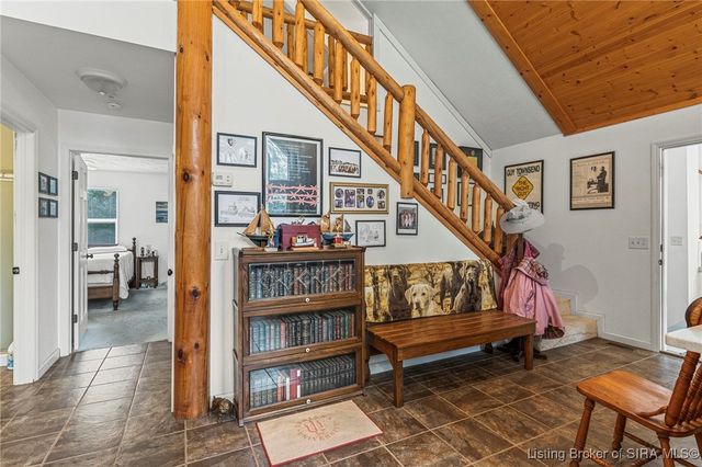 9609 Wolf Creek Road, Lexington, IN 47138