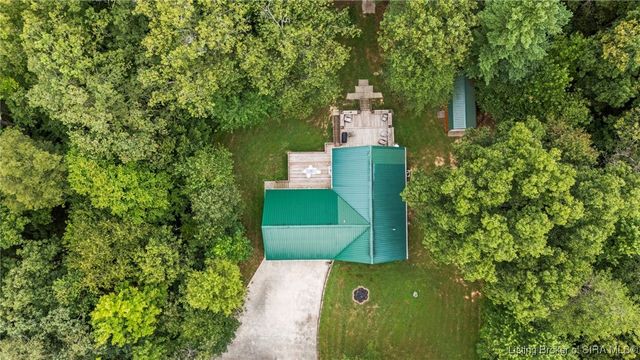 9609 Wolf Creek Road, Lexington, IN 47138