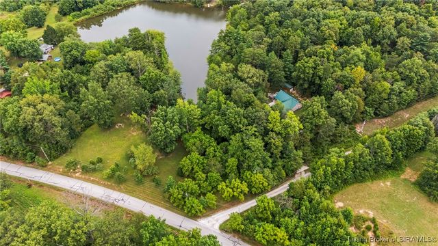 9609 Wolf Creek Road, Lexington, IN 47138