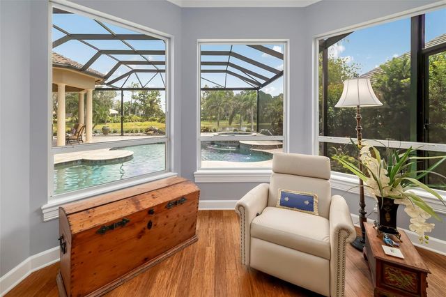 7215 CHATSWORTH COURT, Bradenton, FL 34201