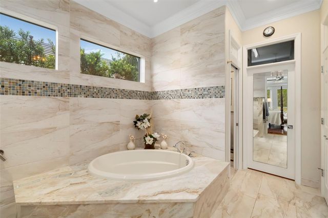 7215 CHATSWORTH COURT, Bradenton, FL 34201