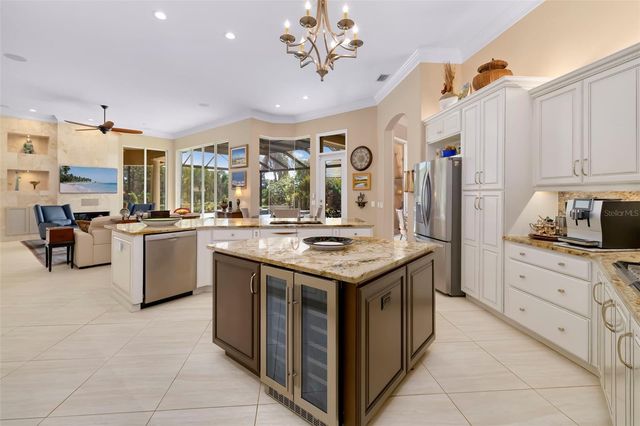 7215 CHATSWORTH COURT, Bradenton, FL 34201