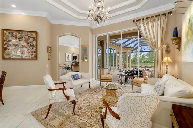 7215 CHATSWORTH COURT, Bradenton, FL 34201