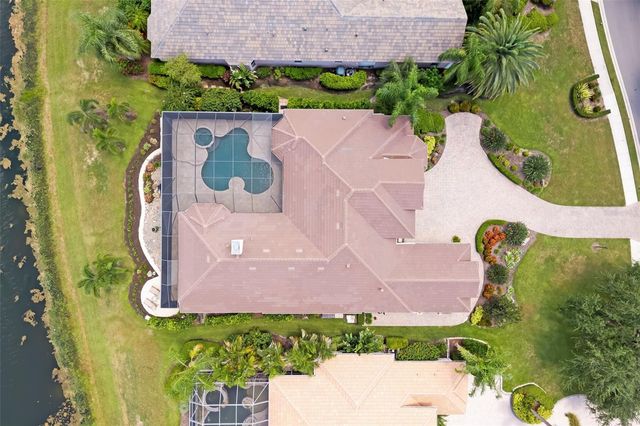 7215 CHATSWORTH COURT, Bradenton, FL 34201