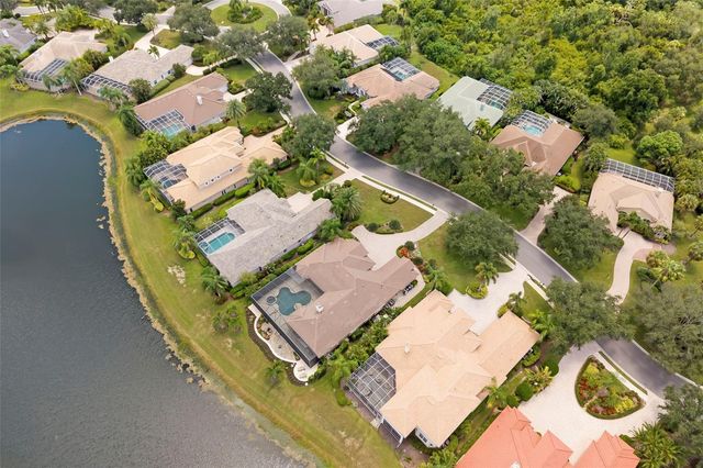 7215 CHATSWORTH COURT, Bradenton, FL 34201