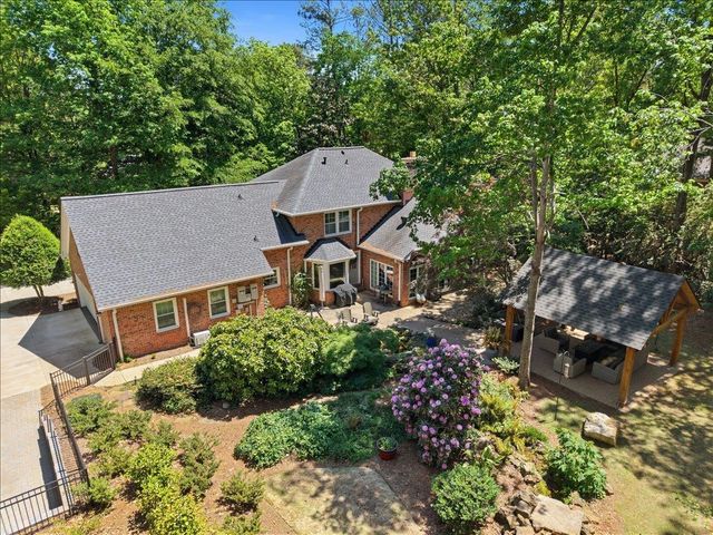 5 Pine Valley Court, Spartanburg, SC 29376