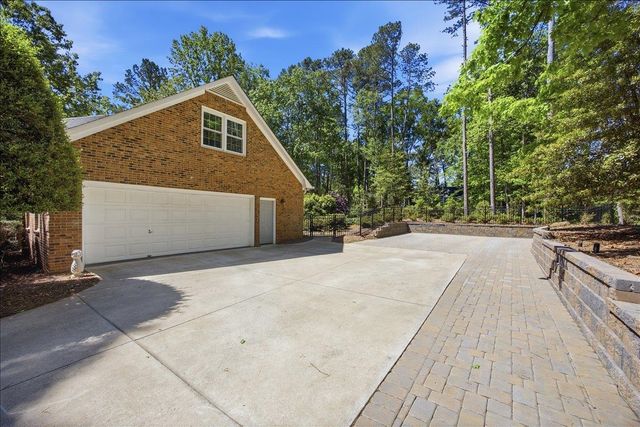 5 Pine Valley Court, Spartanburg, SC 29376