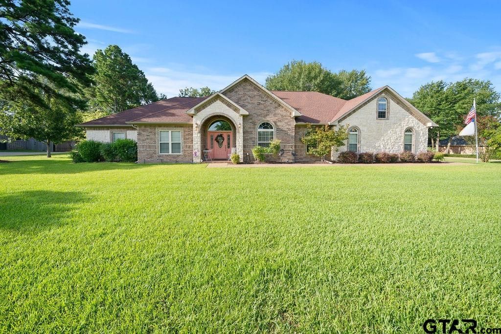 139 CR 2910, Mineola, TX 75773
