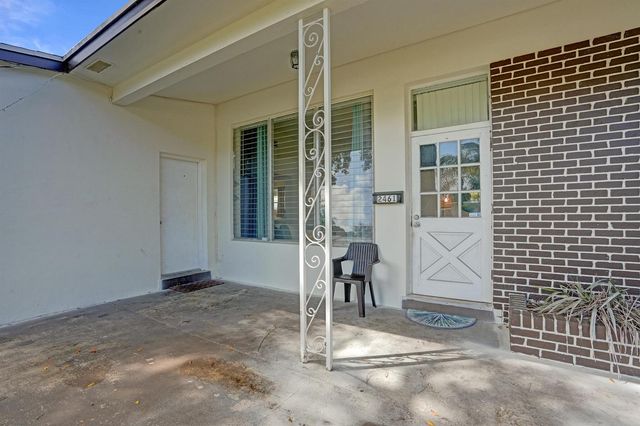 2461 NE 20th Avenue, Lighthouse Point, FL 33064