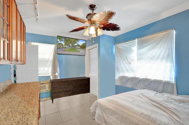 2461 NE 20th Avenue, Lighthouse Point, FL 33064