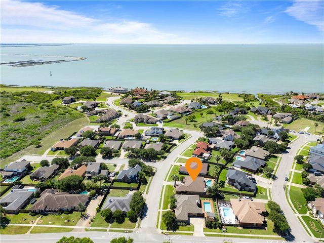 108 Black Diamond, Portland, TX 78374