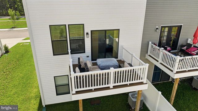 369 SOFT RUSH LN, La Plata, MD 20646