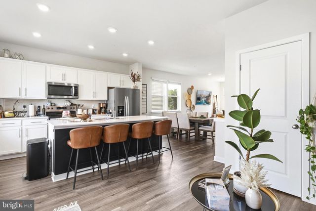 369 SOFT RUSH LN, La Plata, MD 20646