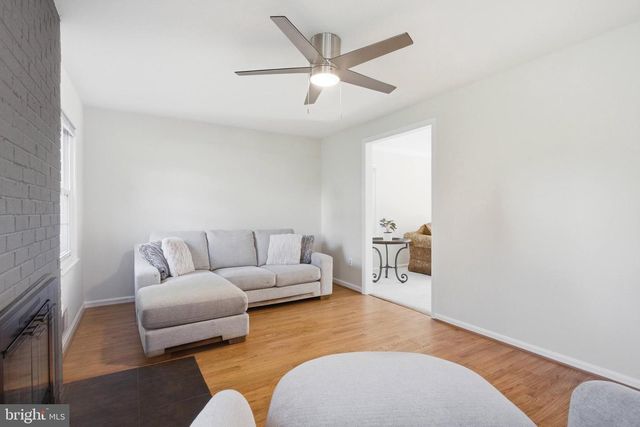 6322 GLENBARD RD, Burke, VA 22015
