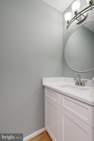 6322 GLENBARD RD, Burke, VA 22015