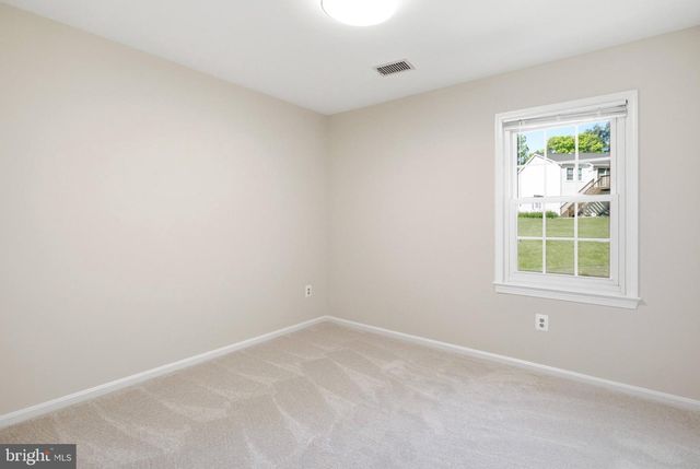 6322 GLENBARD RD, Burke, VA 22015