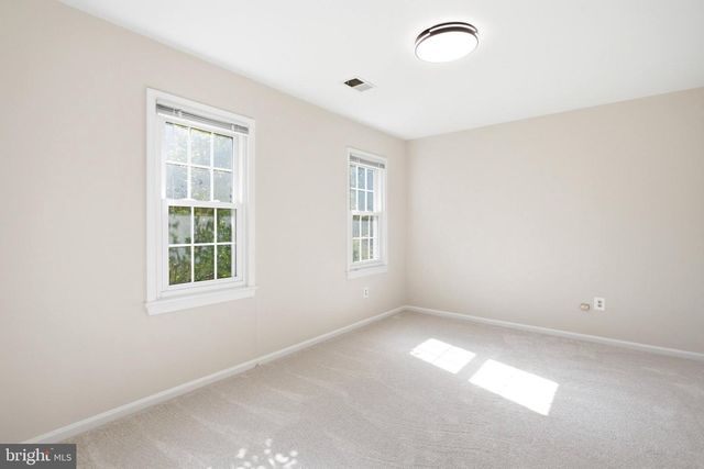 6322 GLENBARD RD, Burke, VA 22015