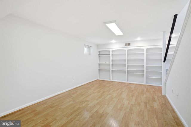 6322 GLENBARD RD, Burke, VA 22015