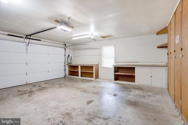 6322 GLENBARD RD, Burke, VA 22015