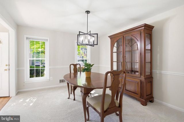 6322 GLENBARD RD, Burke, VA 22015