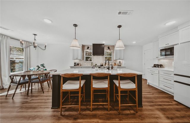 11 Kirkliston Lane, Bella Vista, AR 72715