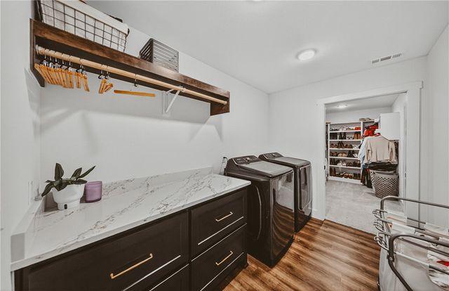 11 Kirkliston Lane, Bella Vista, AR 72715