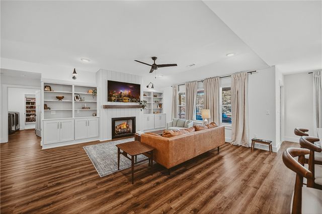 11 Kirkliston Lane, Bella Vista, AR 72715