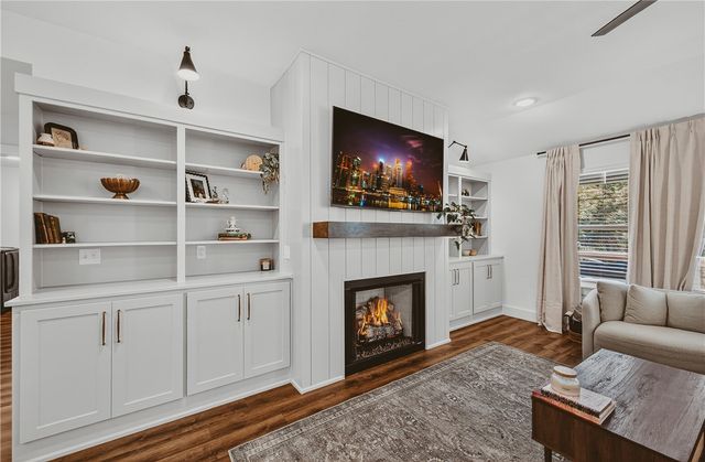 11 Kirkliston Lane, Bella Vista, AR 72715