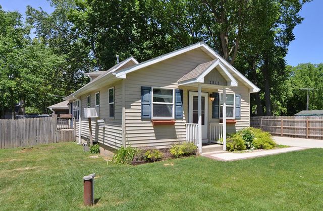 2513 Mason STREET, Delavan, WI 53115