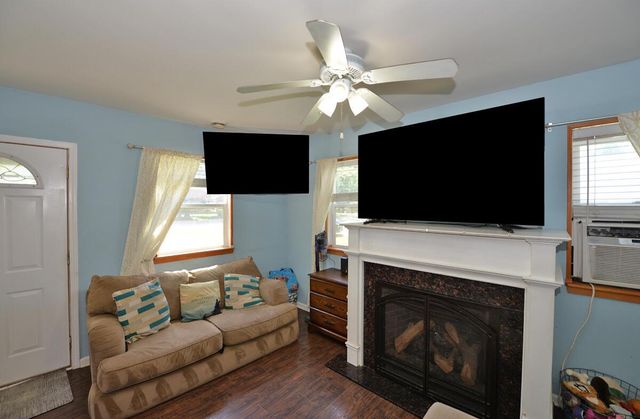 2513 Mason STREET, Delavan, WI 53115