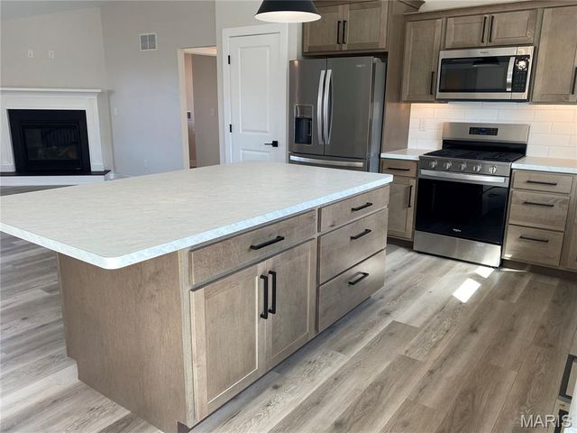 1009 Pennsylvania Avenue, New Baden, IL 62265