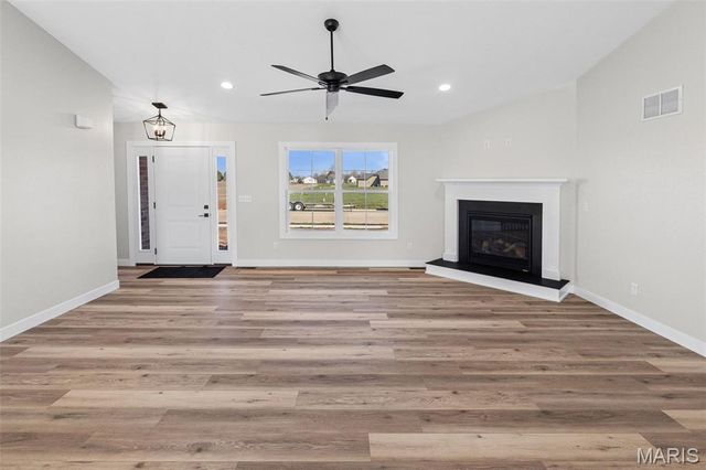 1009 Pennsylvania Avenue, New Baden, IL 62265