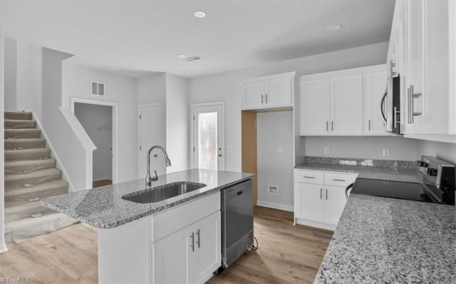 3514 Chevy Chase Street, Winston-salem, NC 27107