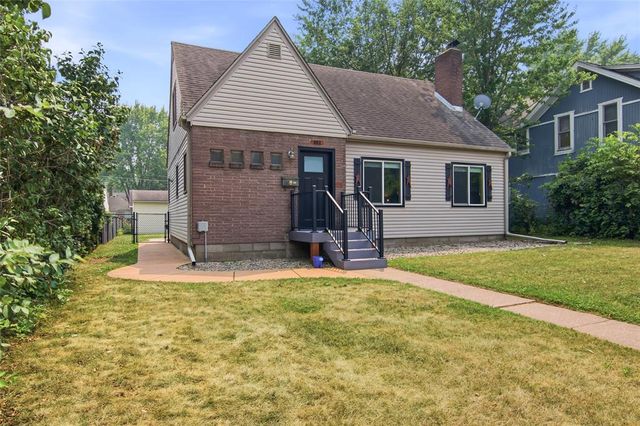 311 W Spruce Street, Chippewa Falls, WI 54729