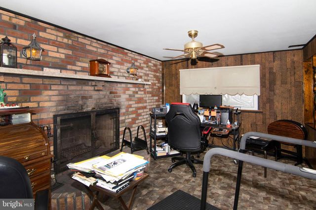 345 WOODBINE AVE, Westville, NJ 08093