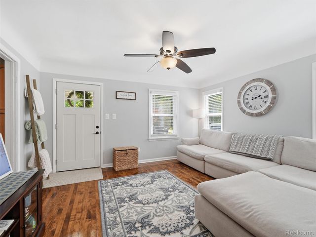 433 Dewey Street, Royal Oak, MI 48067