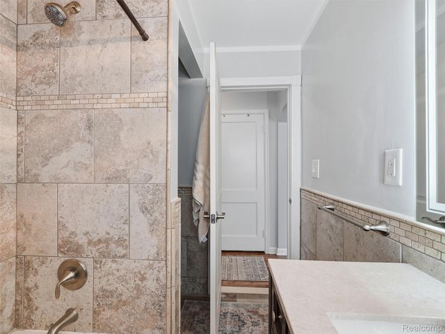 433 Dewey Street, Royal Oak, MI 48067