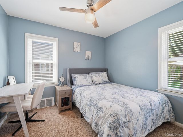 433 Dewey Street, Royal Oak, MI 48067