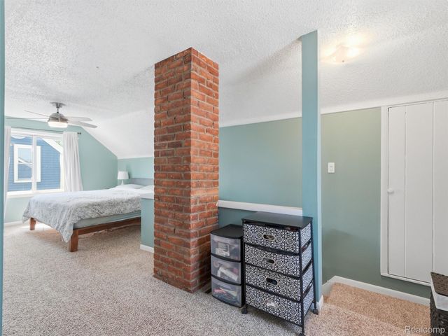 433 Dewey Street, Royal Oak, MI 48067