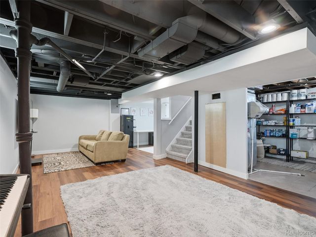 433 Dewey Street, Royal Oak, MI 48067