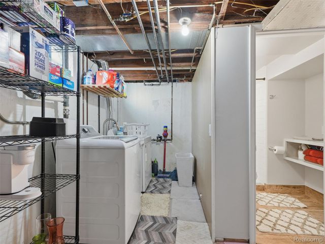 433 Dewey Street, Royal Oak, MI 48067