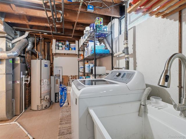 433 Dewey Street, Royal Oak, MI 48067
